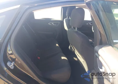 2015 Chrysler 200 Limited z USA, uszkodzony, nr VIN 1C3CCCAB2FN623139